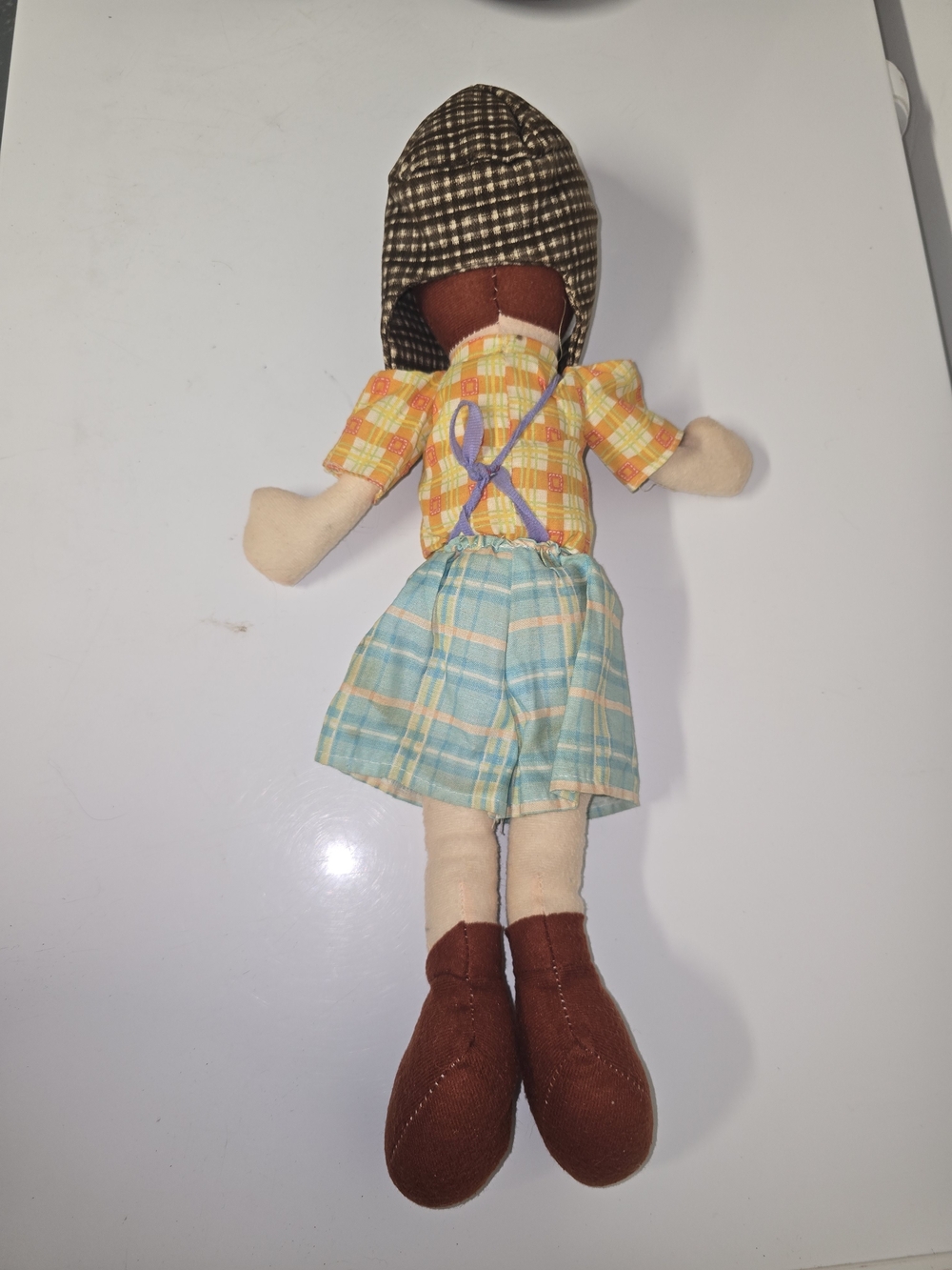 El Chavo Mexican Show Plush Doll with Brown Hat and Red Shoes - - Picture 4 of 4